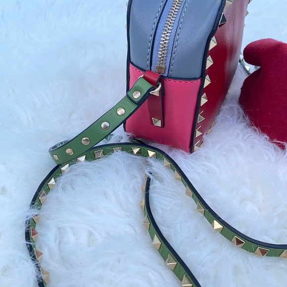 🚫SOLD🚫Valentino Limited Ed Rockstud Camera Bag - Picture 3 of 9